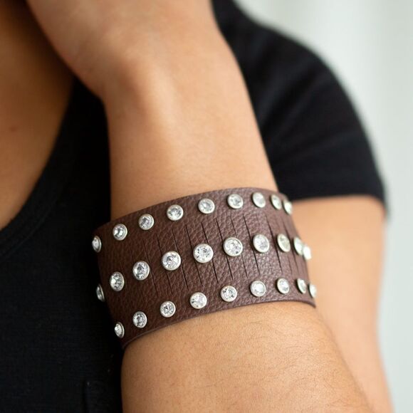 ** New** Leather look with rhinestones wrap bracelet - Picture 1 of 2